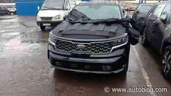 Next-gen 2021 Kia Sorento shown inside and out in leaked pics
