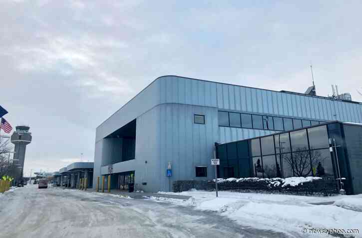 AP source: Jet evacuates Americans from China outbreak zone