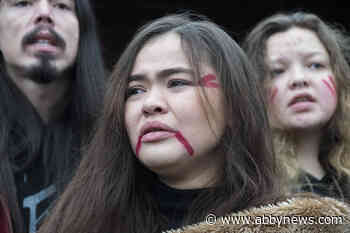 Indigenous protesters arrested during pipeline rally in Victoria file police complaint