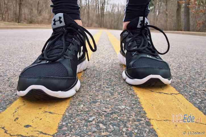 Politie Veenendaal zoekt getuigen van jogger die voorbijgangers mishandelt [update]