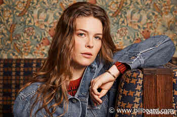 Maggie Rogers Is Feeling the 'Love' With Second Adult Alternative Songs No. 1
