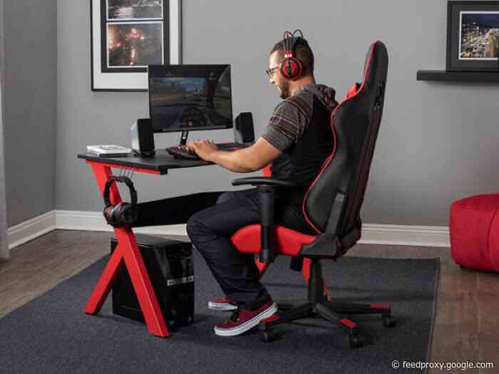 Save 40% on the Height Adjustable Gaming Chair with Removable Lumbar & Headrest Pillow