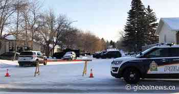 Tactical, crisis teams respond to weapons call in Saskatoon - Global News