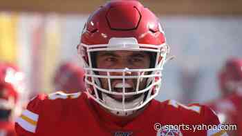 Andy Reid enjoying coaching “smart guy” Dr. Laurent Duvernay-Tardif - Yahoo Sports
