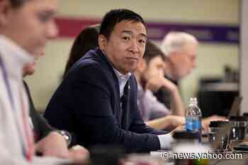 In Iowa, Andrew Yang Considers Who His Supporters Will Back When His Campaign Ends