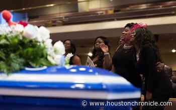 Lawsuit claims workers scrambled to put up required signage minutes after Houston family was killed - Houston Chronicle