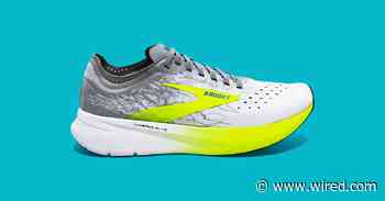 Exclusive: Brooks' Hyperion Elite Could Beat Nike's Vaporflys
