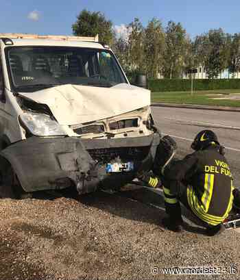 Incidente a Pradamano: scontro frontale tra due furgoni - Nordest24.it