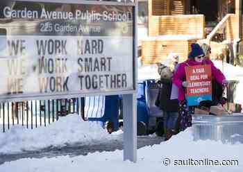 Elementary teacher strikes to hit three boards as contract talks resume