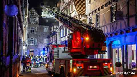 Mehrere hunderttausend Euro Schaden nach Brand in Kirchheim unter Teck - SWR