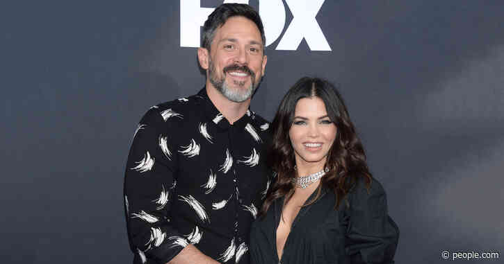 Dad in Training! Steve Kazee Reads Parenting Book Ahead of Having Baby with Pregnant Jenna Dewan