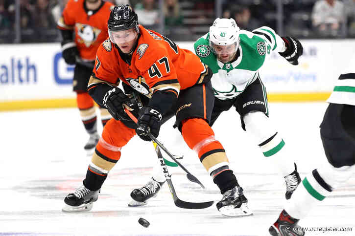 Ducks defenseman Hampus Lindholm ‘learning great lessons’