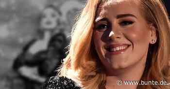 Adele: Super schlanke Silhouette und sexy im Satin-Kleid - BUNTE.de