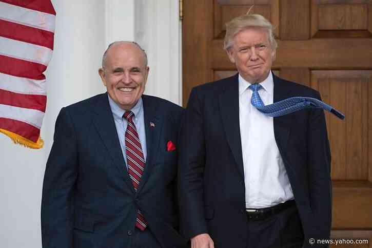 Bipartisan senators essentially ask Trump to promise he'll never do this again