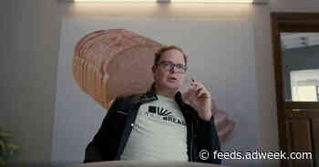 Little Caesars’ Star Rainn Wilson Thinks Dwight Schrute Would Root for Sliced Bread’s Demise