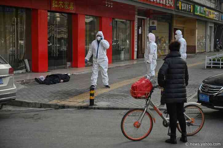 China travel curbs tightened as official admits mishandling virus