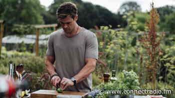 Stay in superhero shape with Chris Hemsworth's Super Bowl party recipes - connectradio.fm
