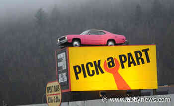 Chilliwack’s iconic Pick-A-Part pink car staying where it is