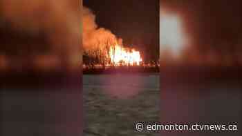 Barn destroyed in northwest Edmonton fire - CTV News