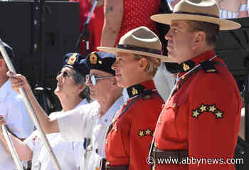 Legion thanks RCMP with free memberships