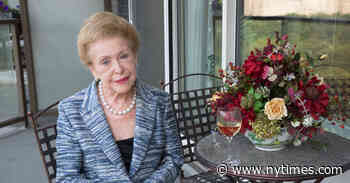 Mary Higgins Clark, Best-Selling Queen of Suspense, Dies at 92
