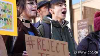 Can a massive new oilsands mine be reconciled with Trudeau's 'net-zero' promise?