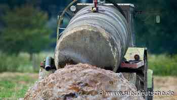 Agrar - Oldenburg - Landwirte dürfen wieder Gülle fahren - Süddeutsche Zeitung