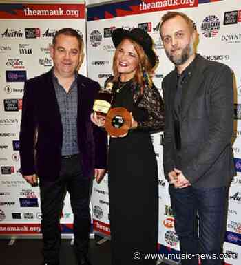 Elles Bailey wins UK Song of the Year!