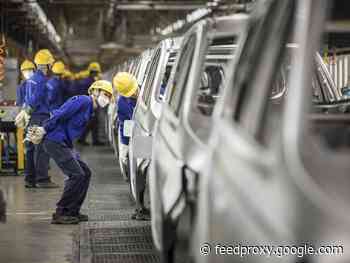 Industry confronts virus fears in China