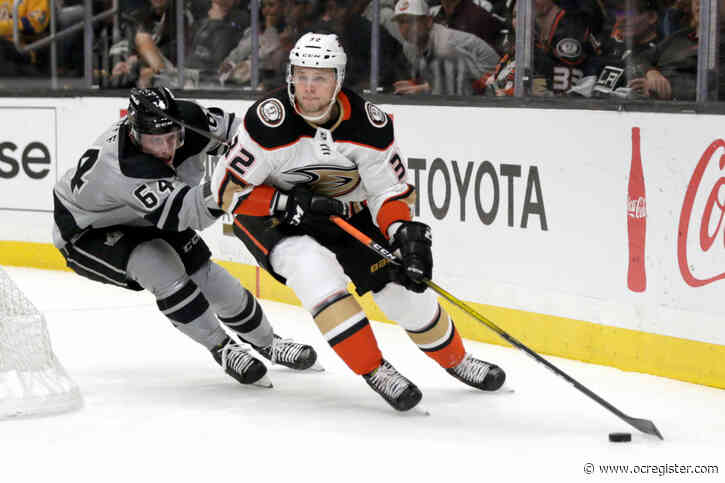 Ducks refuse to join Kings in Pacific Division’s cellar