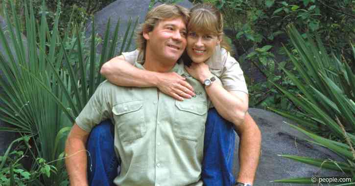 Terri Irwin Celebrates 28th Anniversary of Her Engagement to Late Husband Steve: 'Love is Forever'
