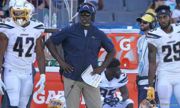 Chargers sign Coach Anthony Lynn to contract extension