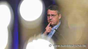 Künftiger Aufsichtsrat - Gabriel soll sich um die Integrität der Deutschen Bank kümmern - Süddeutsche Zeitung