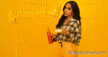 These Are The 19 Celebs You Saw In Sabra’s Super Bowl Ad