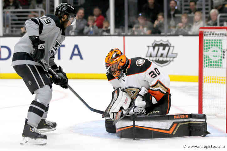 Ducks feeling fortunate to have Ryan Miller serving as John Gibson’s backup