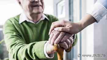 Altenpflege: 24-Stunden-Betreuung - ein Modell ohne Kontrolle? | Das Erste - MDR