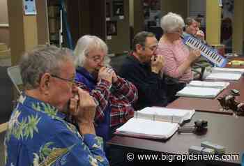 Rockin' rhythm: Festival of the Arts continues with Harmonicas in Class - The Pioneer