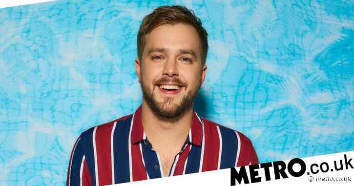 Who is the voice of Love Island?