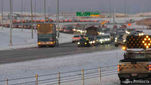 Speed likely to blame for fatal crash in Calgary, early investigation indicates