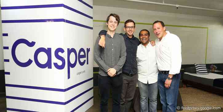 Buzzy mattress maker Casper is pitching itself as a tech company, just like WeWork did. Here why business experts are dubious. (AAPL, FIT)