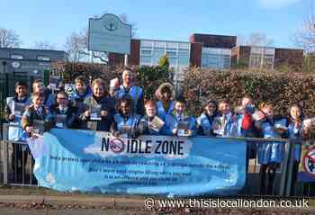 Ruislip pupils join crackdown on engine idling