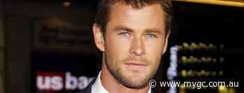Chris Hemsworth made a surprise appearance on the Gold Coast, in a scuba mask - myGC.com.au