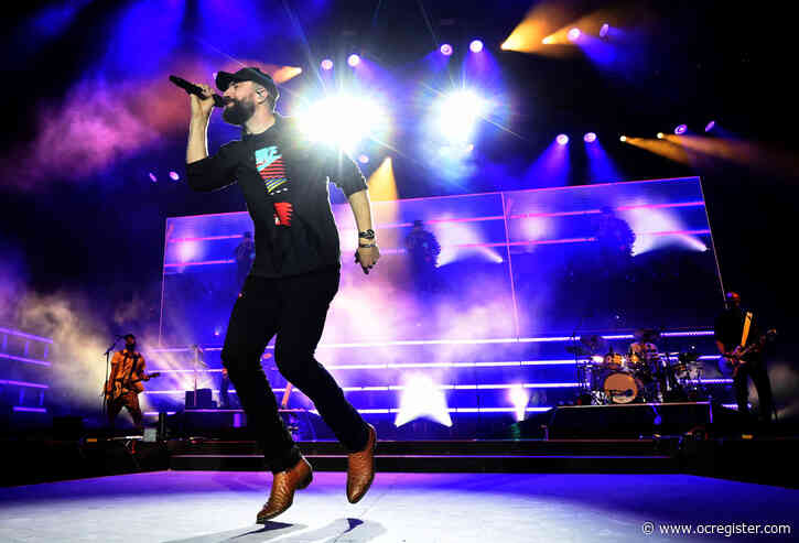 Sam Hunt will bring his Southside Summer Tour to FivePoint Amphitheatre in Irvine