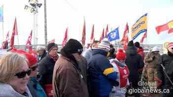 Four arrested Wednesday morning on refinery picket lines
