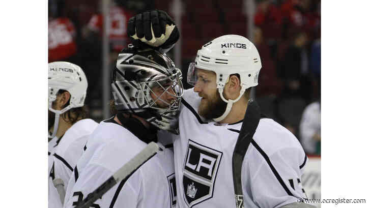 Kings trade Kyle Clifford, Jack Campbell to Maple Leafs