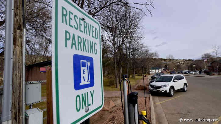 ChargePoint teams with U.S. truck stops to expand electric vehicle adoption