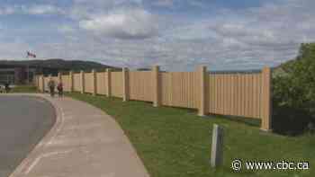 'This will be a gong show': Behind the $65K fiasco that was the Signal Hill fence