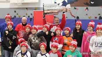 Stanley Cup makes stop in Norman Wells and Deline, N.W.T., on northern tour