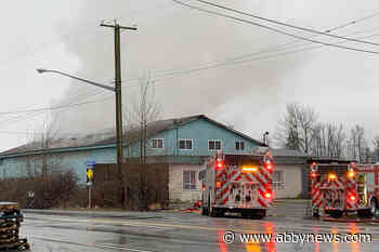 VIDEO: Crews battle blaze in south Abbotsford