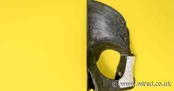 This machine 3D prints bones for better, healthier implants